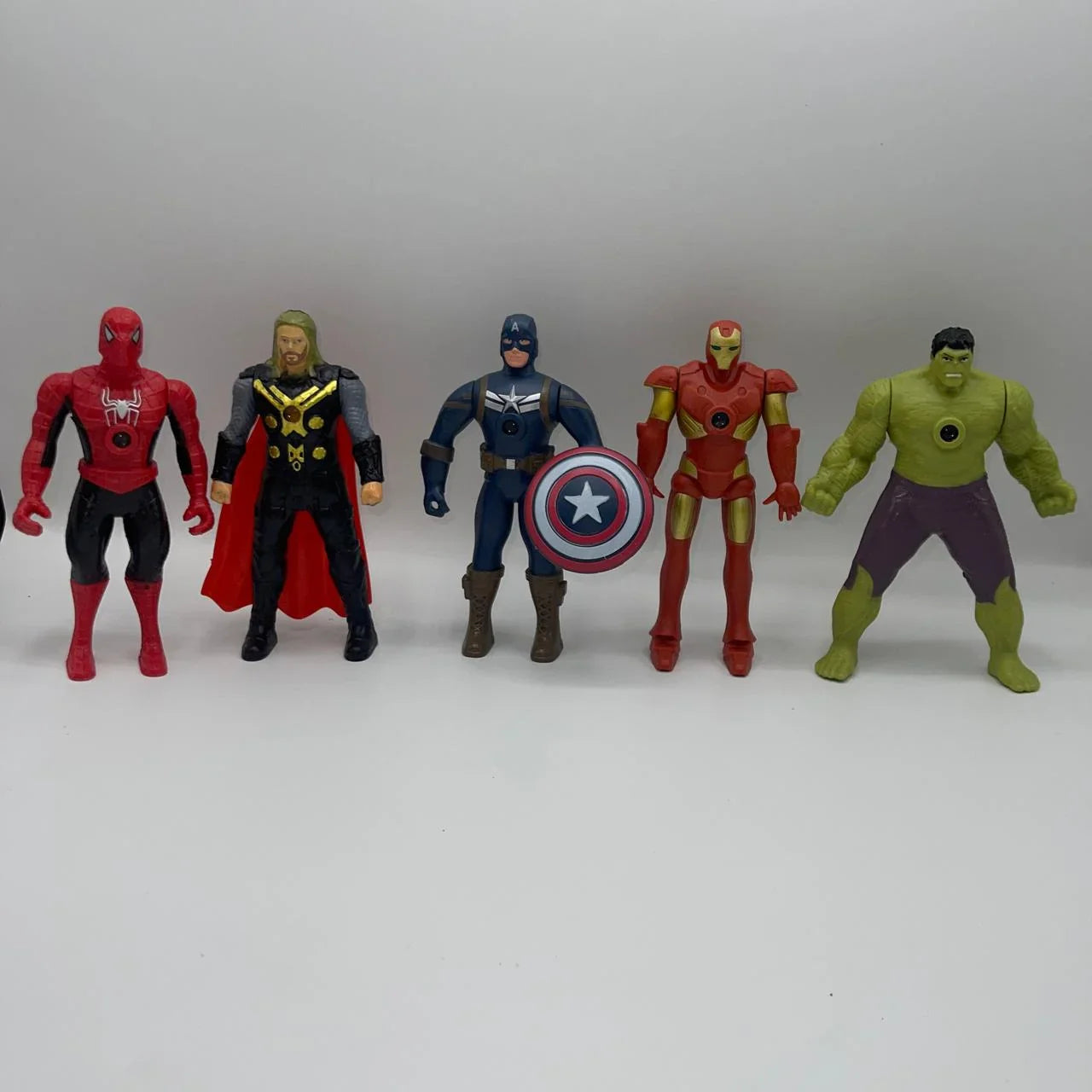 Avengers 5-Action Figures set with Projection Light